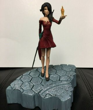 Rwby Cinder Figure Rooster Teeth Villians Series 3 Mcfarlane Toys