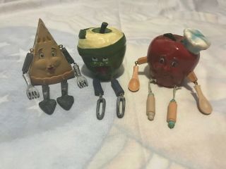 Set Of 3 Vintage Pie Apple Shelf Sitters Kitchen Decor