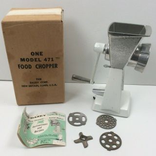 Universal Dazey Model 471 Food Chopper W/original Box White Metal Kitchen Gadget