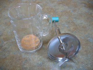 Vintage Pamco Food Nut Chopper 1.  5 Cup Glass Metal Lid Green Wood Handle 1950s